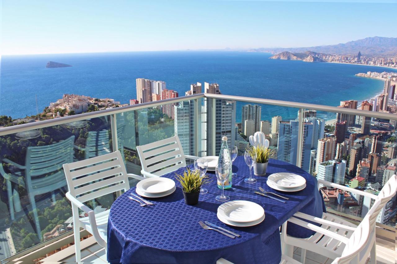 High Rise Apartment On The 39Th Floor With Private Terrace And Sea Views Бенидорм Экстерьер фото