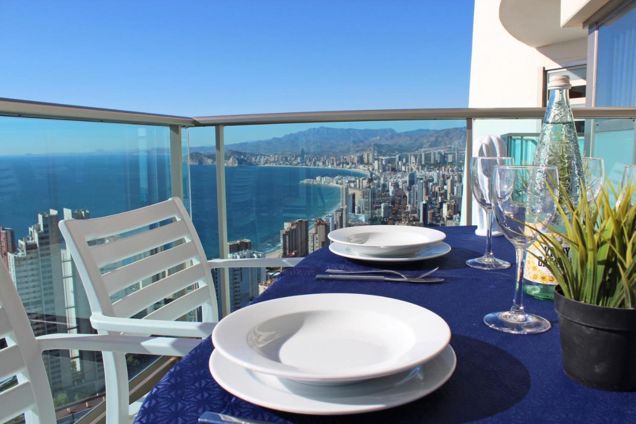High Rise Apartment On The 39Th Floor With Private Terrace And Sea Views Бенидорм Экстерьер фото