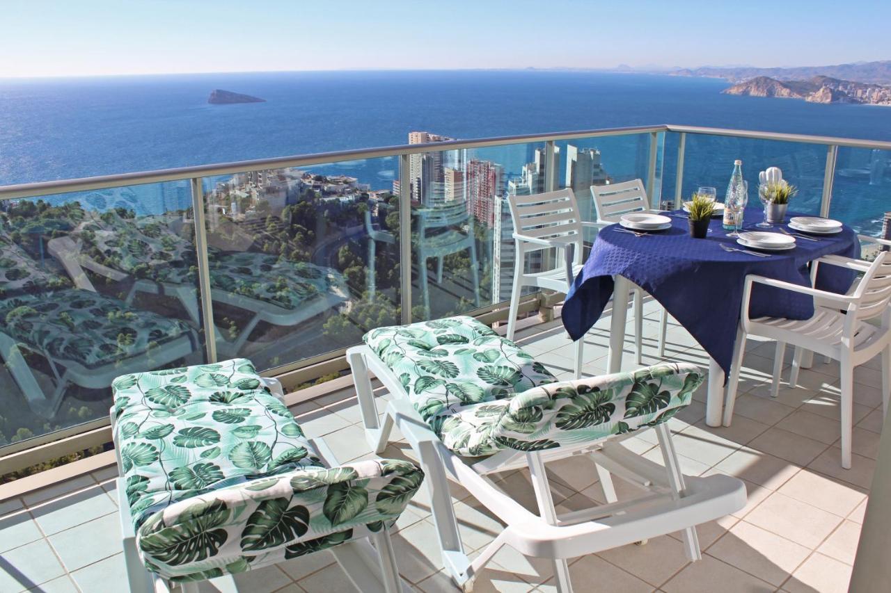 High Rise Apartment On The 39Th Floor With Private Terrace And Sea Views Бенидорм Экстерьер фото