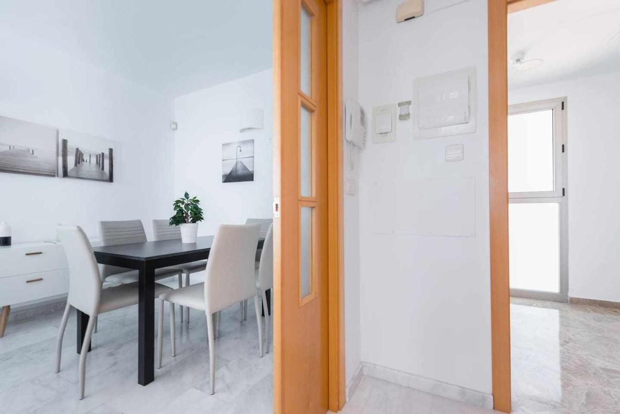 High Rise Apartment On The 39Th Floor With Private Terrace And Sea Views Бенидорм Экстерьер фото