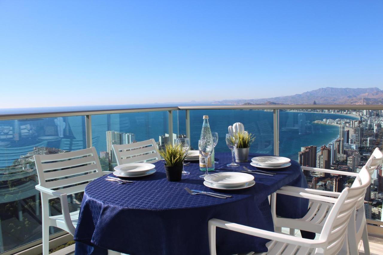 High Rise Apartment On The 39Th Floor With Private Terrace And Sea Views Бенидорм Экстерьер фото